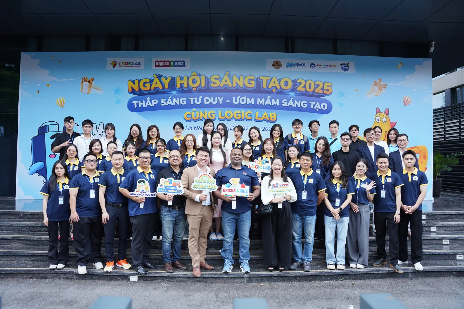Ngày hội Sáng tạo 2025 cùng LogicLab